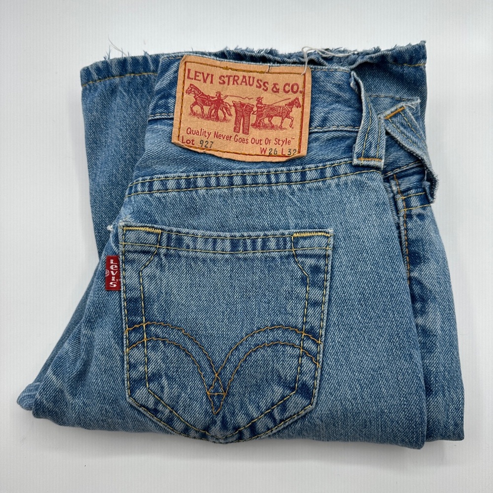 Vintage Levi’s Lot 927 W26 L32 medium Wash Flared Low Rise 2 button fly 2003